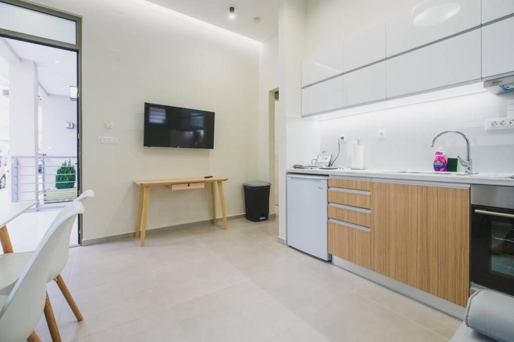 Peris 2 - Central Apt Near Old Town - Ac, Washer Chania  Exterior foto